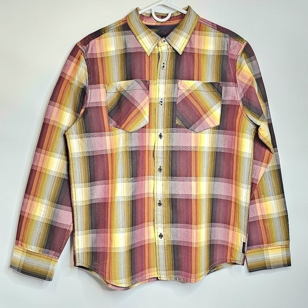 Prana Breathe Men's Medium Burgundy Plaid Casual Longsleeve Buttondown Shirt